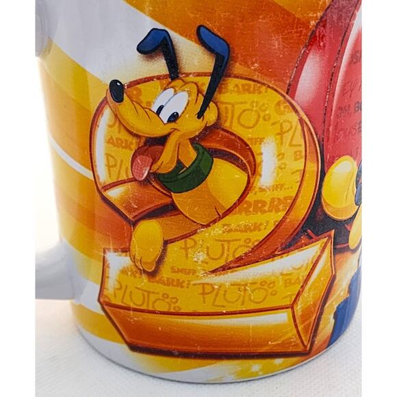 MUG-DISNEY-JERRY LEIGH DESIGN-2013-Disney Parks-Pluto-Mickey-Donald-Goofy-16 OZ - Picture 12 of 16
